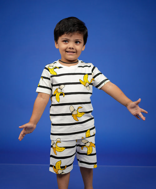 Banana Pattern Half Sleeves T-Shirt & Shorts Set