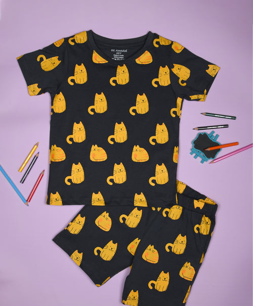 Cat Pattern Half Sleeves T-Shirt & Shorts Set - Be Awara